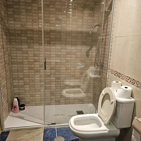 Homestay Preciosa Centro Enfrente El Corte Ingles Estacion De Tren Y Metro La Mejor Zona De Casco Antiguo Malaga